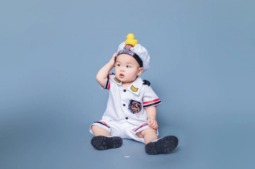 玉溪宝宝老摇头怎么回事